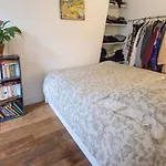 Charming And Comfortable Apartment Near Montmartre