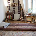 Charming And Comfortable Apartment Near Montmartre