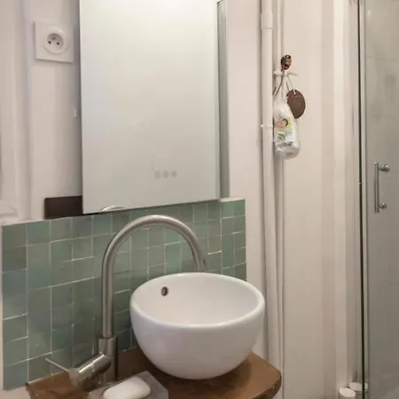 Charming And Comfortable Near Montmartre
